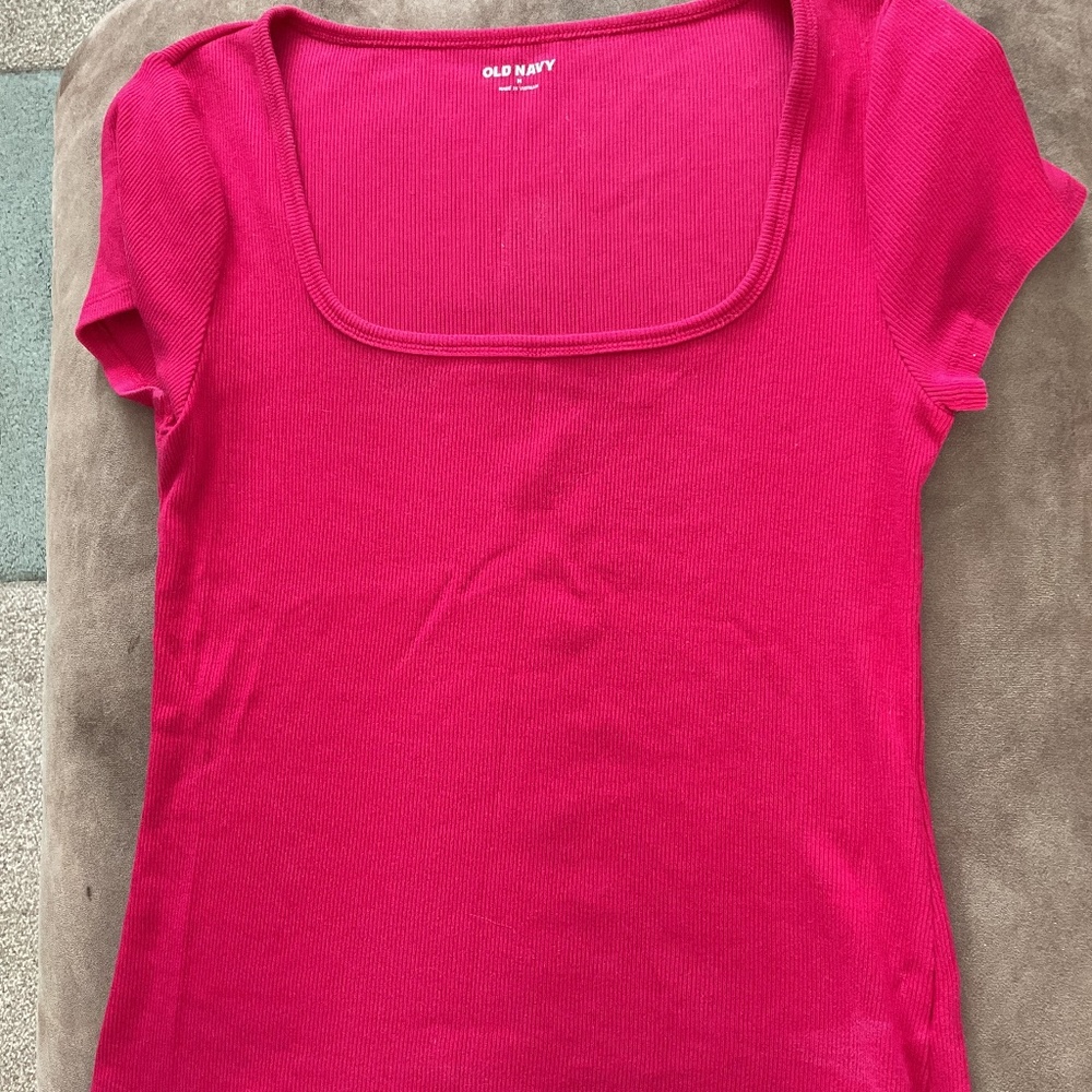 Old Navy Women's Magenta Red Square Neck Ribbed Shirt  Size Medium  Made with a